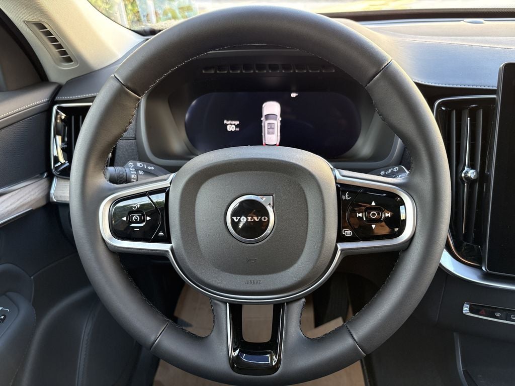 2026 Volvo XC90 B5 Plus