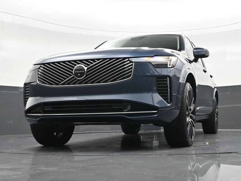 2026 Volvo XC90 B5 Plus