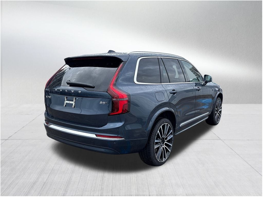 2026 Volvo XC90 B5 Plus