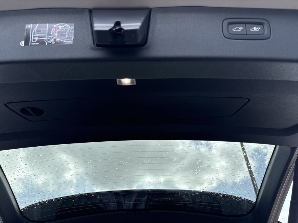 2026 Volvo XC90 B5 Plus