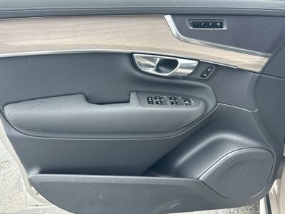 2026 Volvo XC90 B5 Plus