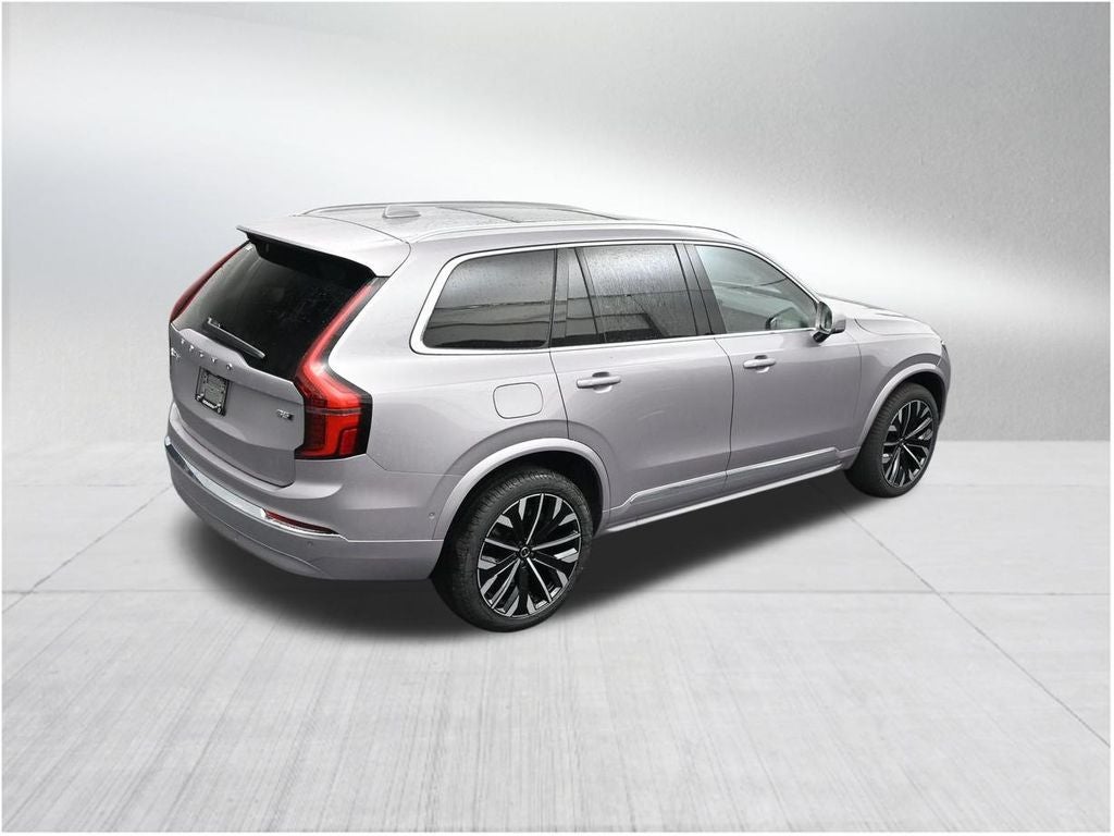 2026 Volvo XC90 B5 Plus