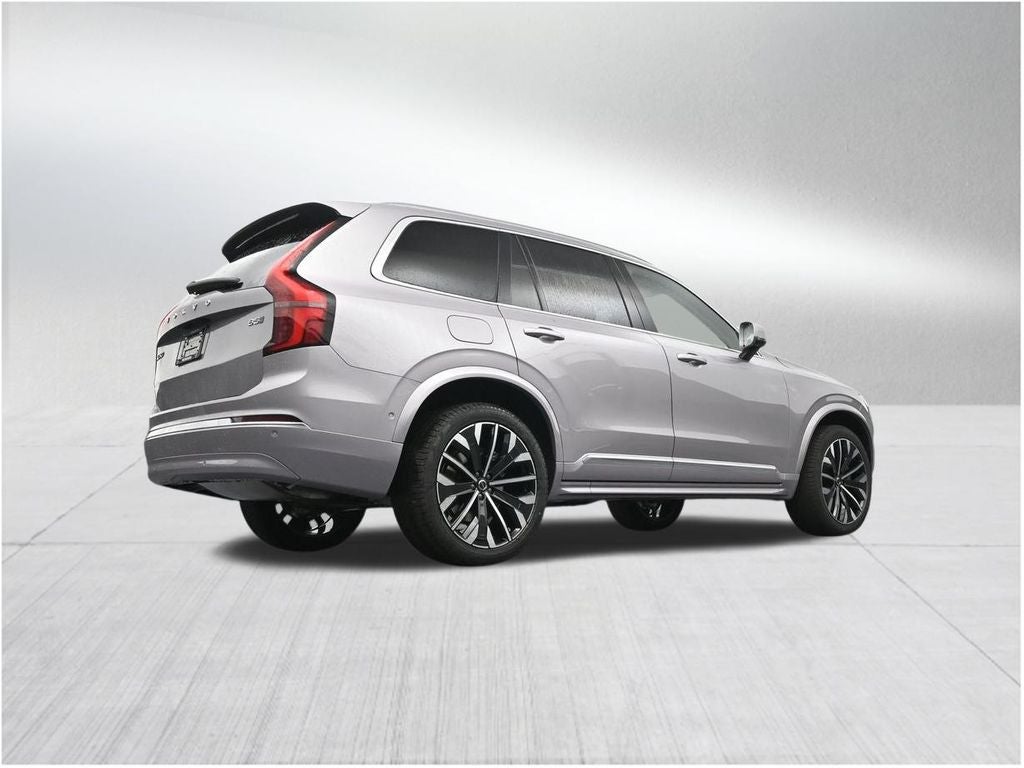 2026 Volvo XC90 B5 Plus