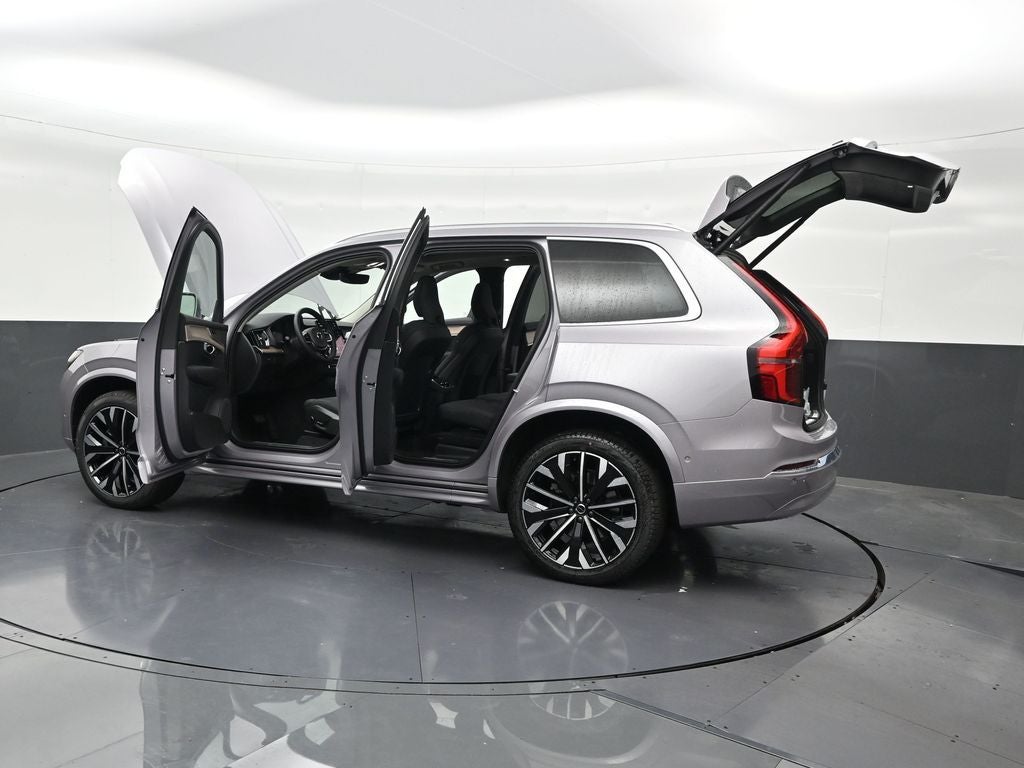 2026 Volvo XC90 B5 Plus