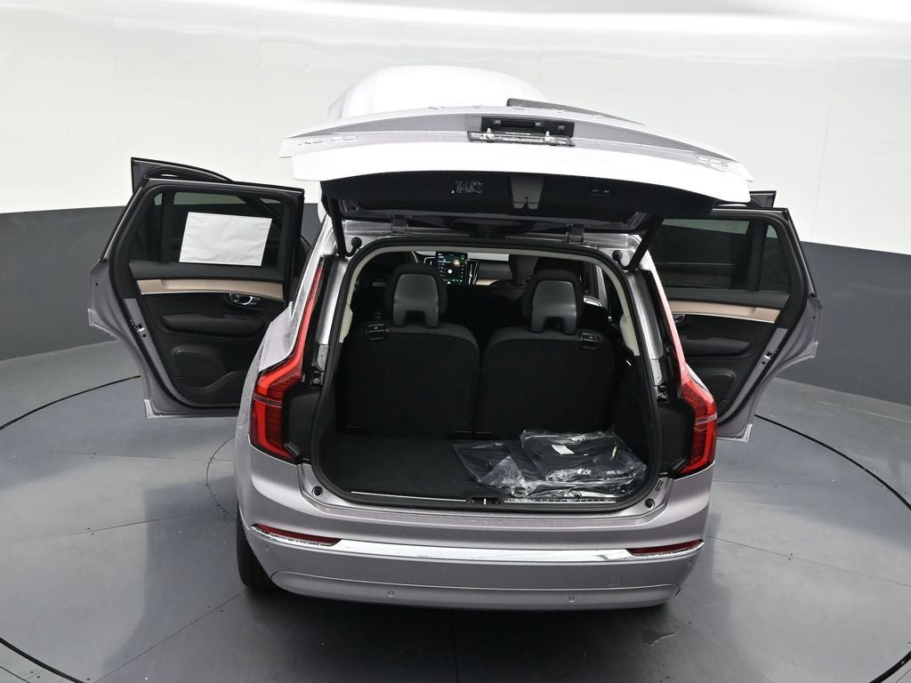 2026 Volvo XC90 B5 Plus