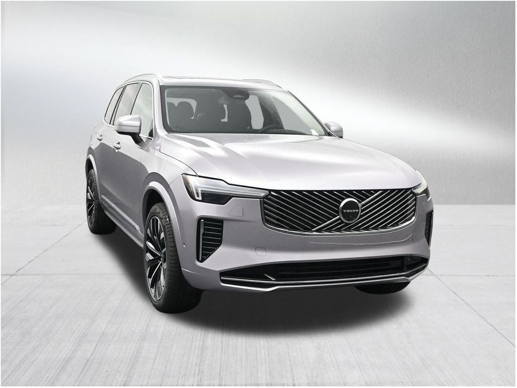 2026 Volvo XC90 B5 Plus