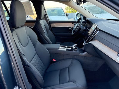 2026 Volvo XC90 B5 Plus