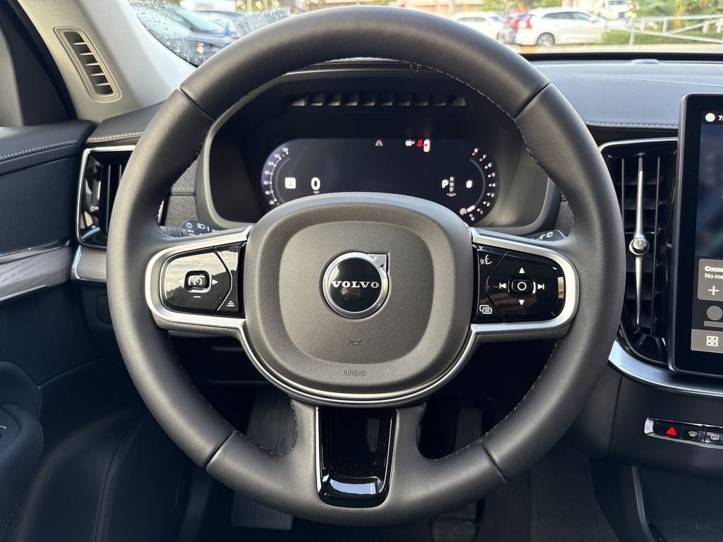 2026 Volvo XC90 B5 Plus