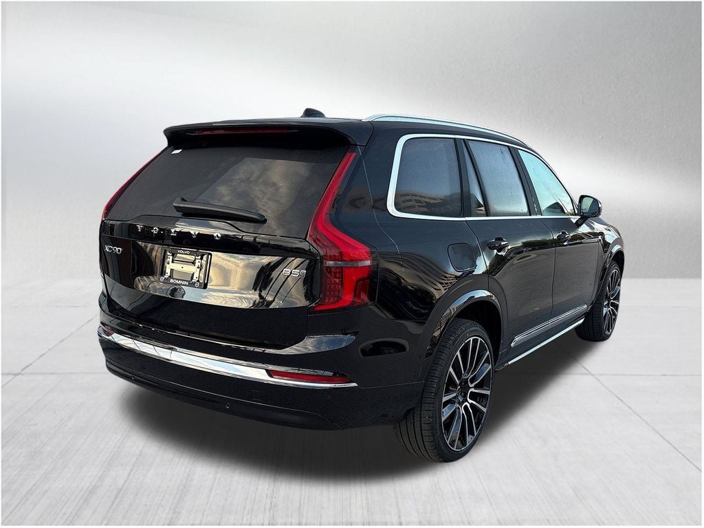 2026 Volvo XC90 B5 Plus