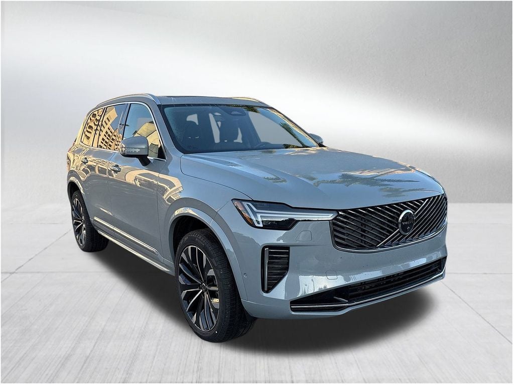 2026 Volvo XC90 B5 Plus