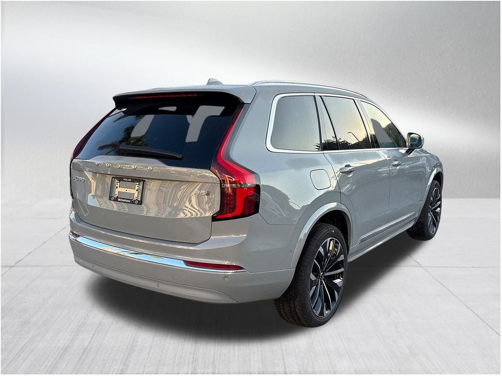 2026 Volvo XC90 B5 Plus