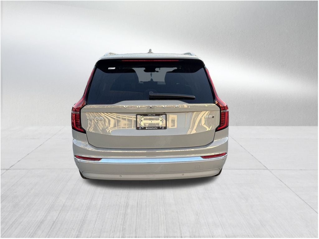 2026 Volvo XC90 B5 Plus