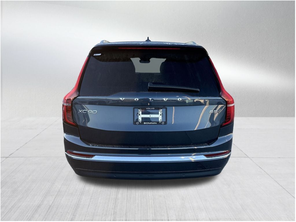 2026 Volvo XC90 B5 Plus