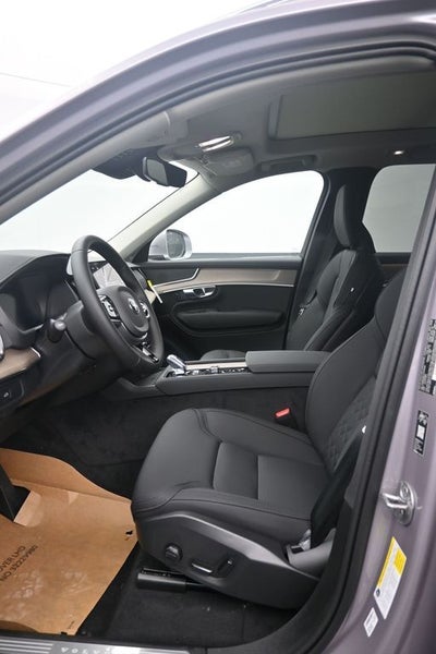 2026 Volvo XC90 B5 Plus