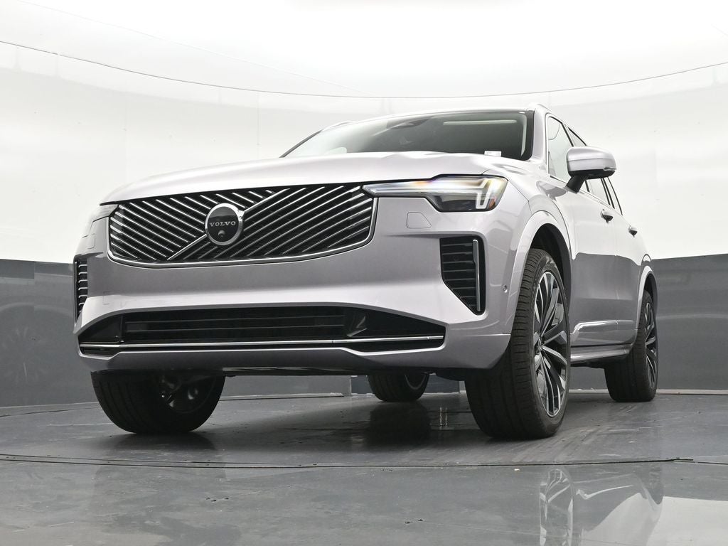 2026 Volvo XC90 B5 Plus