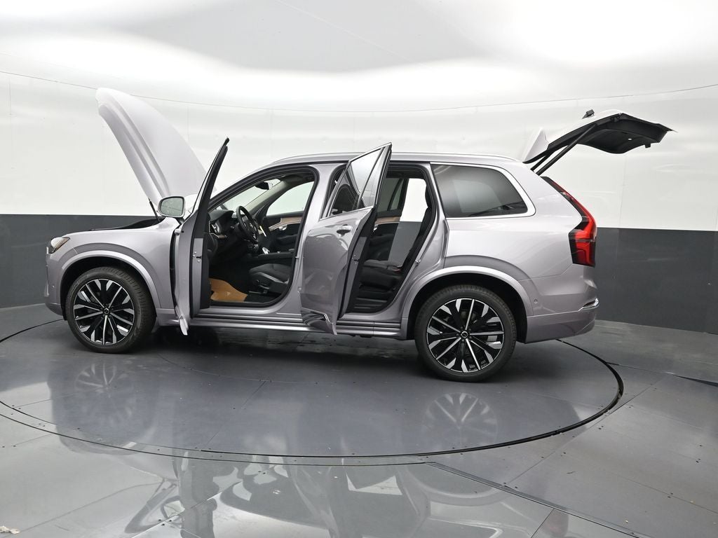 2026 Volvo XC90 B5 Plus