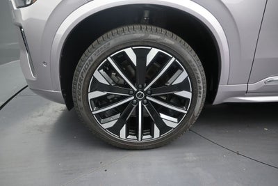 2026 Volvo XC90 B5 Plus