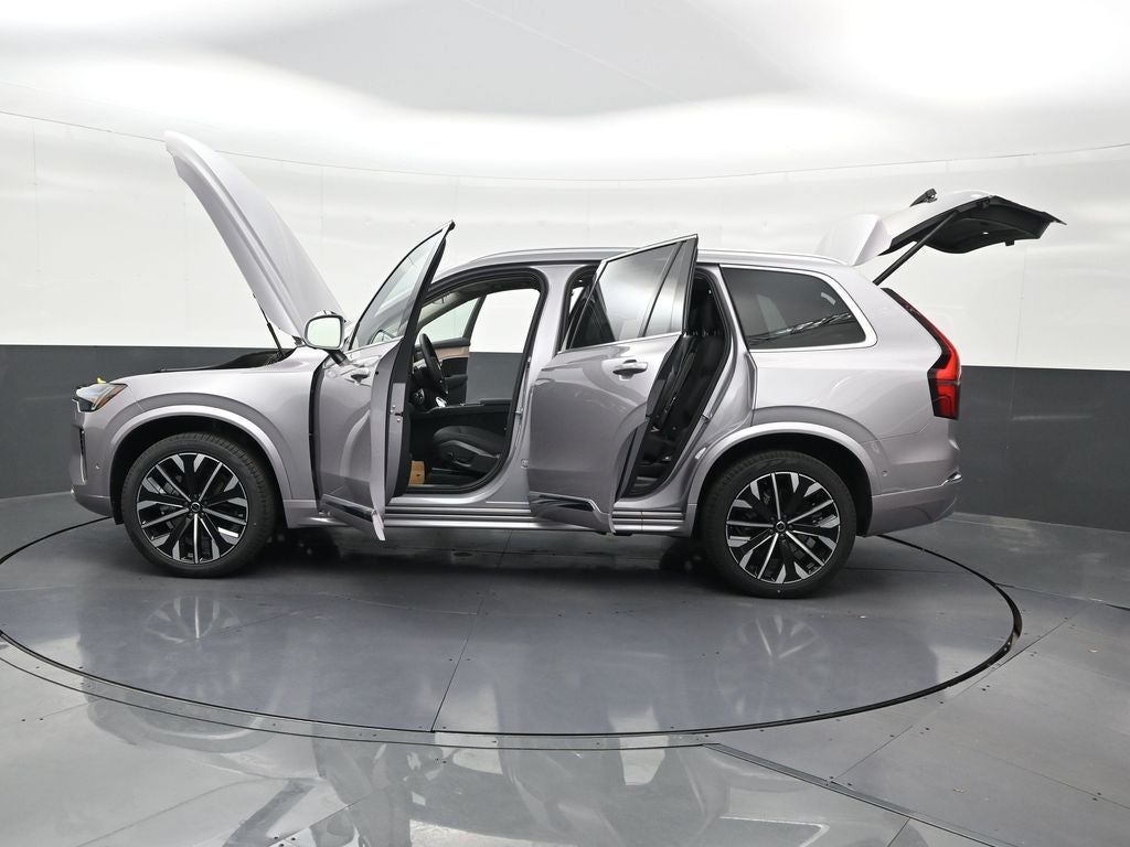 2026 Volvo XC90 B5 Plus