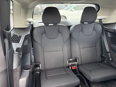 2026 Volvo XC90 B5 Plus