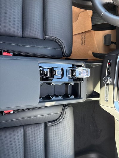 2026 Volvo XC90 B5 Ultra 7-Seater