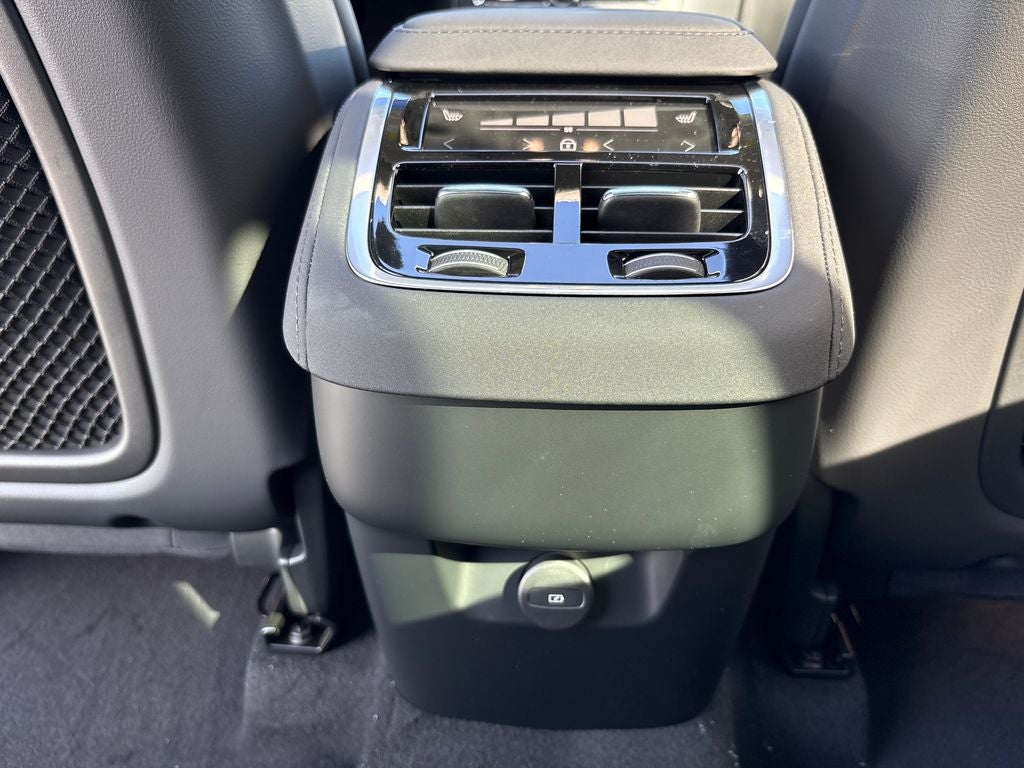 2026 Volvo XC90 B5 Ultra 7-Seater