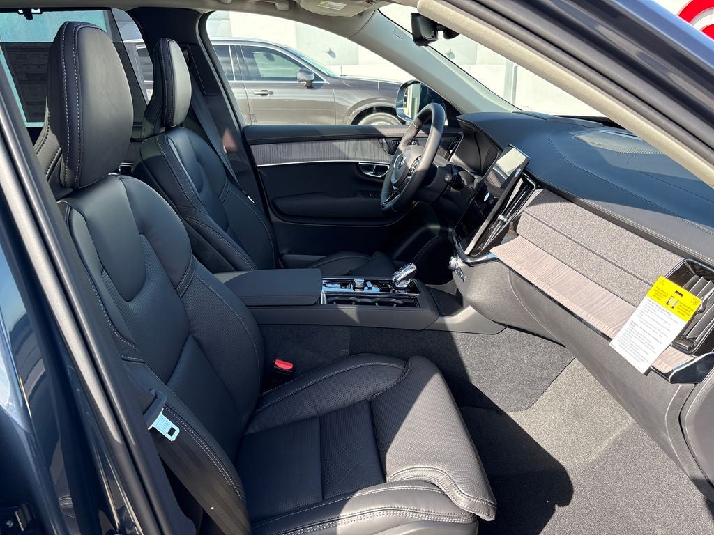 2026 Volvo XC90 B5 Ultra 7-Seater