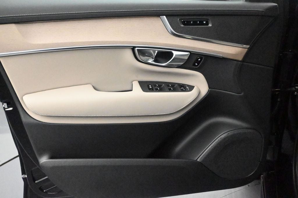 2026 Volvo XC90 B5 Core