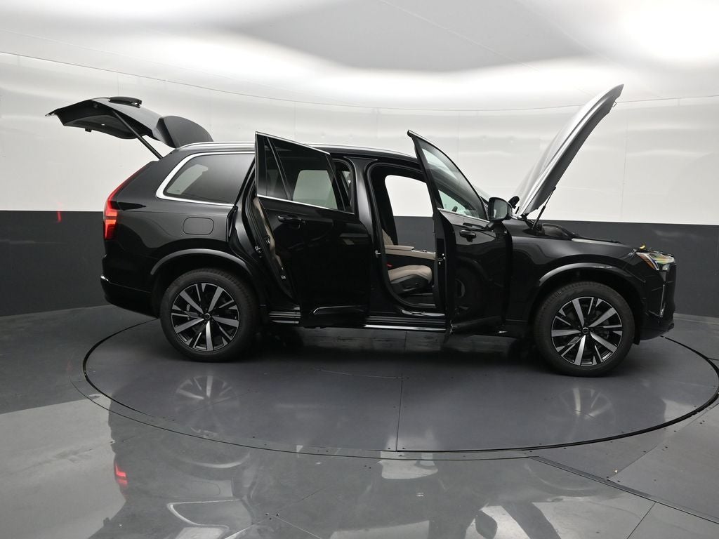 2026 Volvo XC90 B5 Core