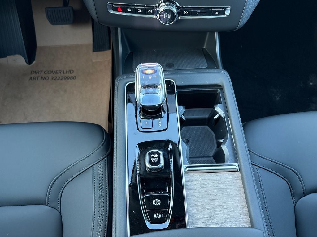 2026 Volvo XC90 B5 Core