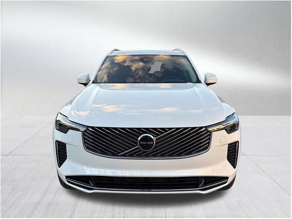 2026 Volvo XC90 B5 Core