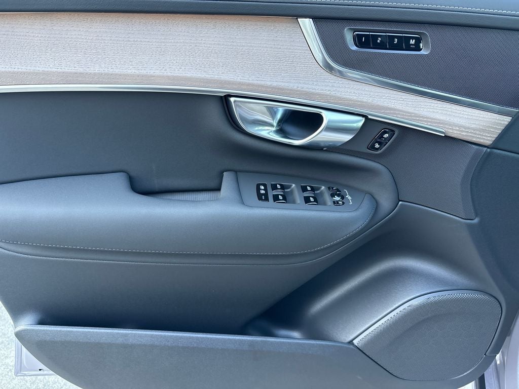 2026 Volvo XC90 B5 Core