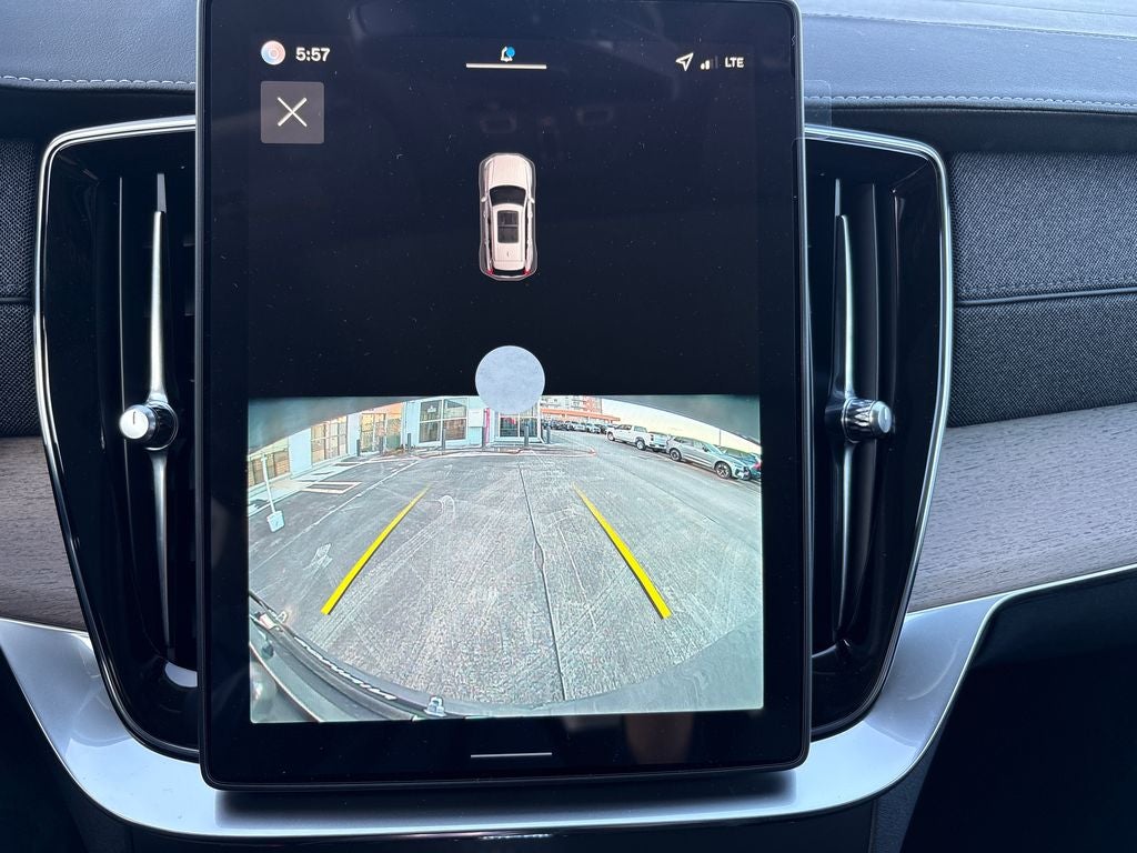 2026 Volvo XC90 B5 Core