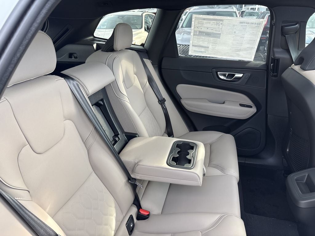 2026 Volvo XC60 B5 Plus