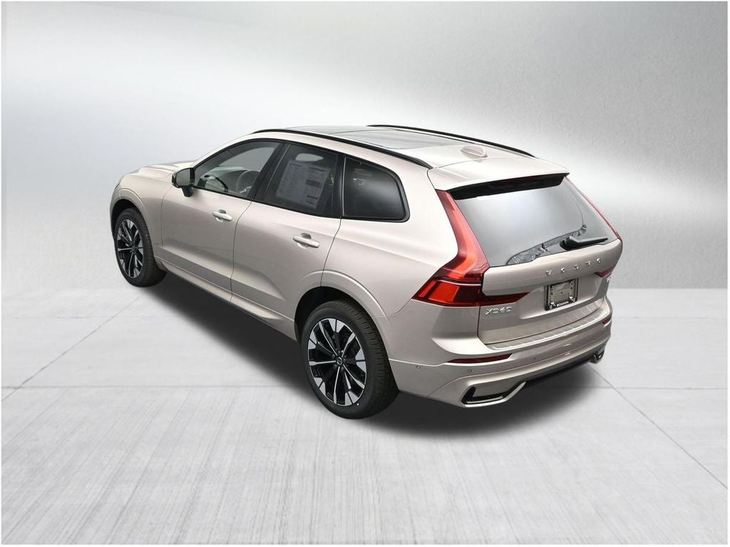 2026 Volvo XC60 B5 Plus
