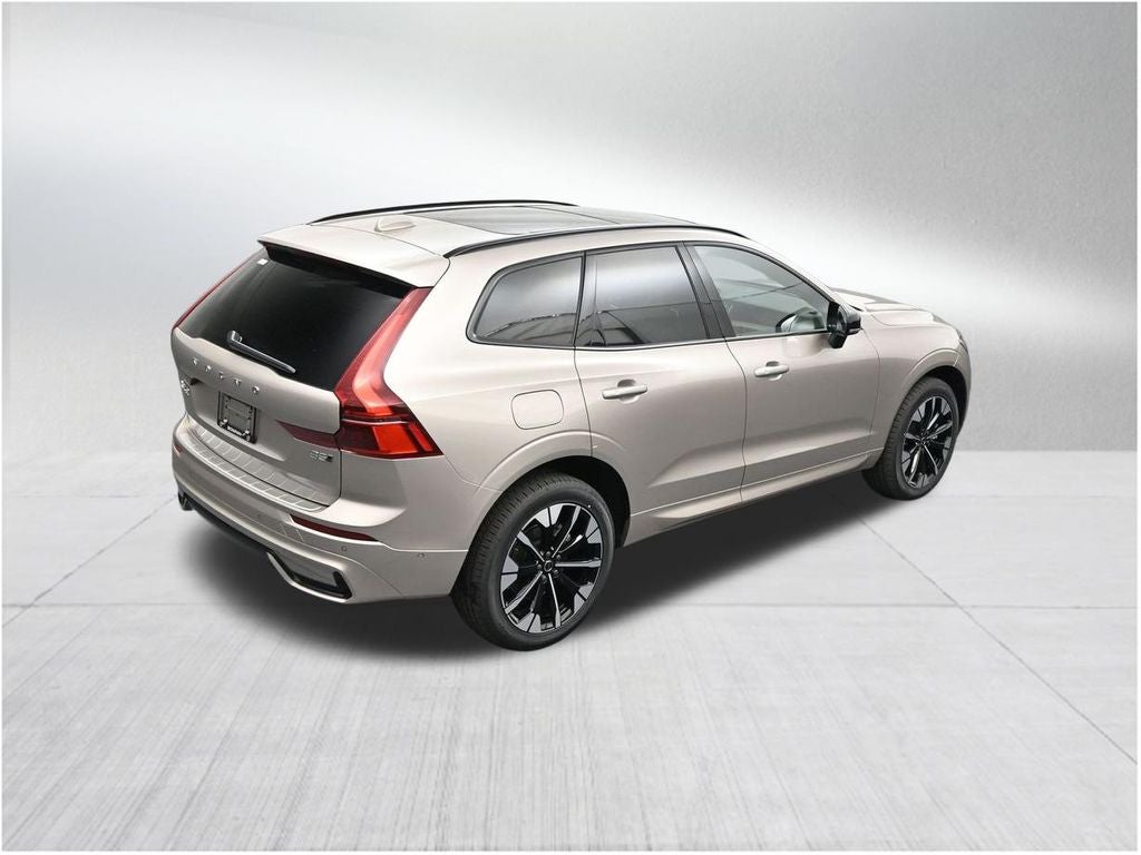 2026 Volvo XC60 B5 Plus
