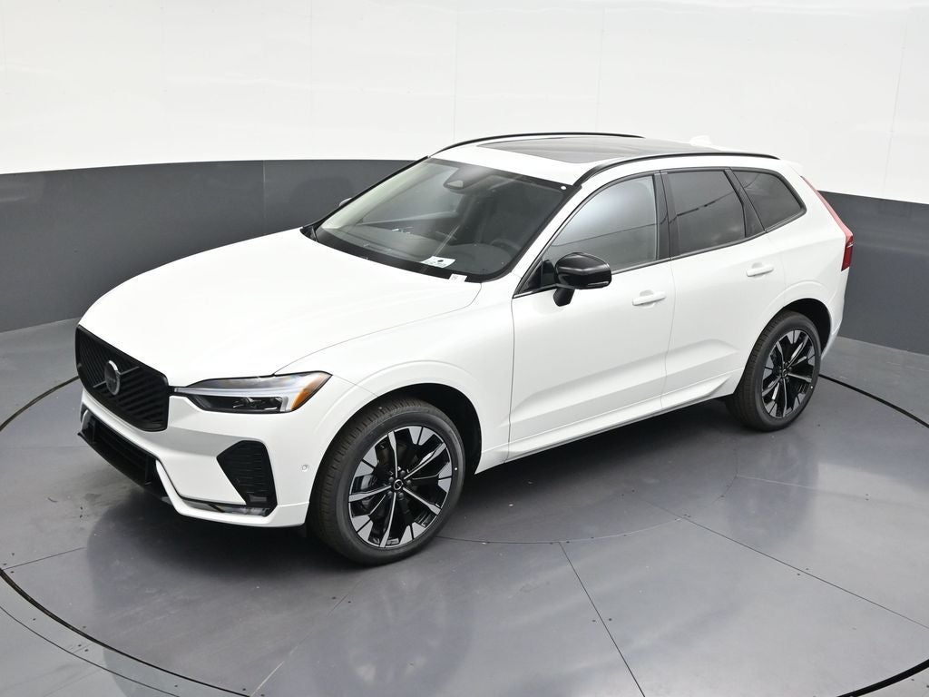 2026 Volvo XC60 B5 Plus