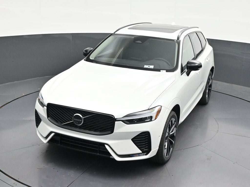 2026 Volvo XC60 B5 Plus