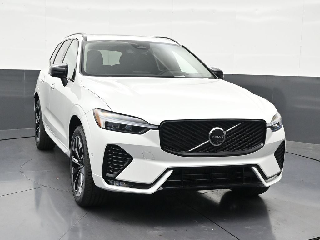 2026 Volvo XC60 B5 Plus