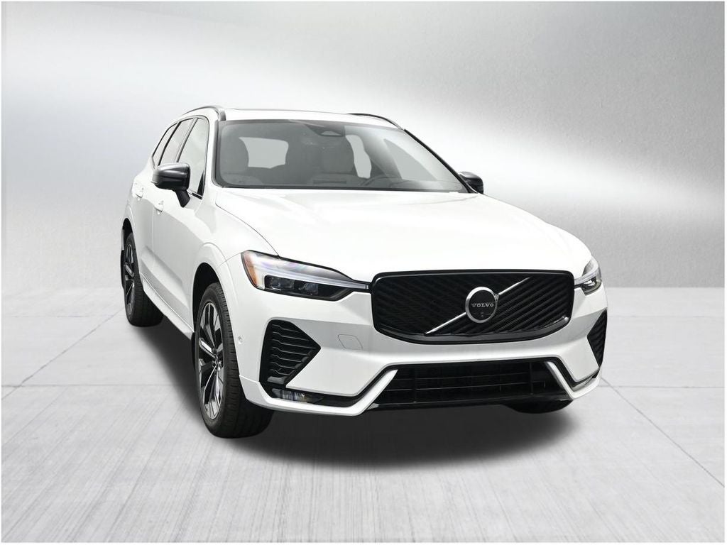 2026 Volvo XC60 B5 Plus