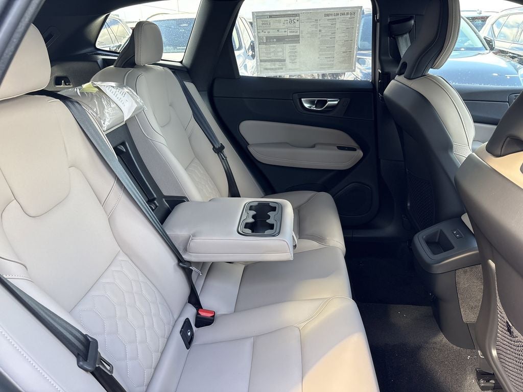 2026 Volvo XC60 B5 Plus