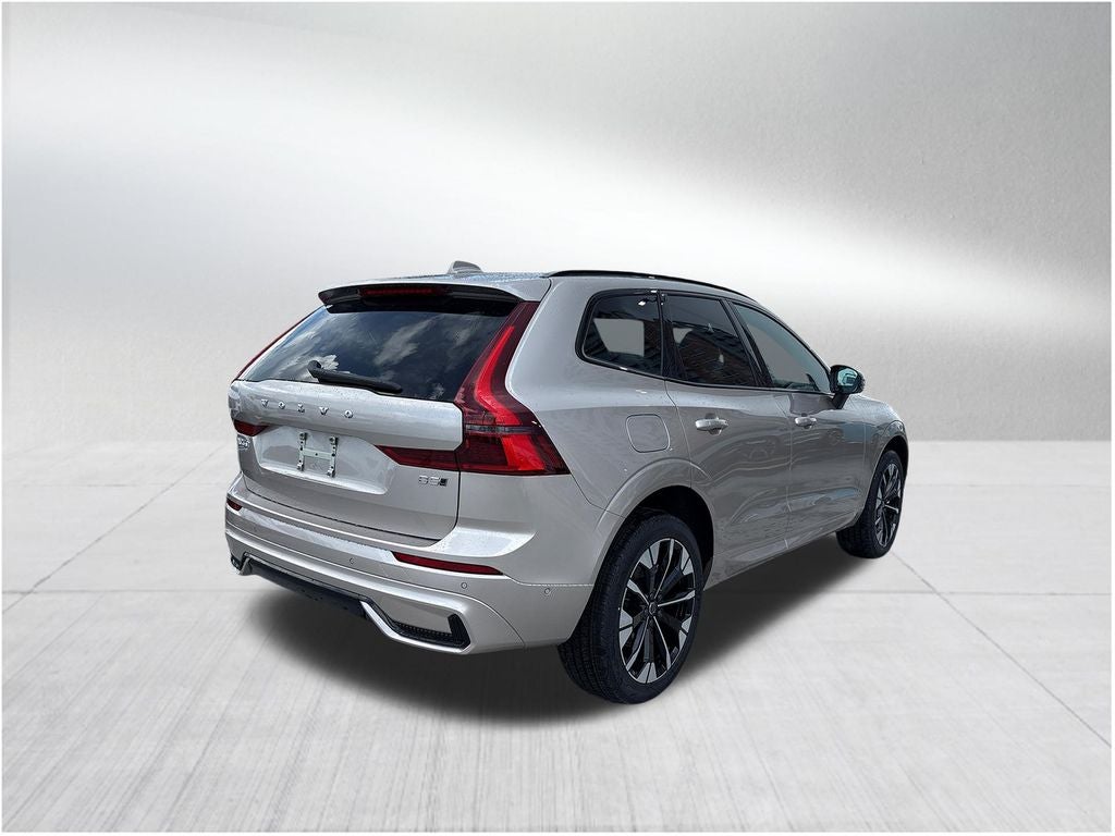 2026 Volvo XC60 B5 Plus