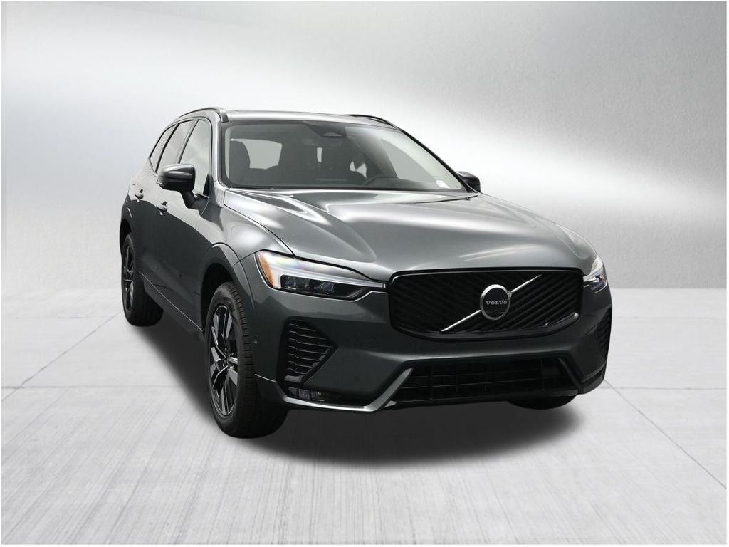 2026 Volvo XC60 B5 Plus