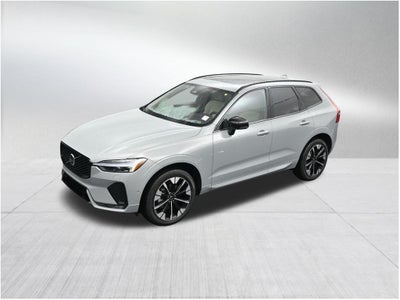 2026 Volvo XC60 B5 Plus
