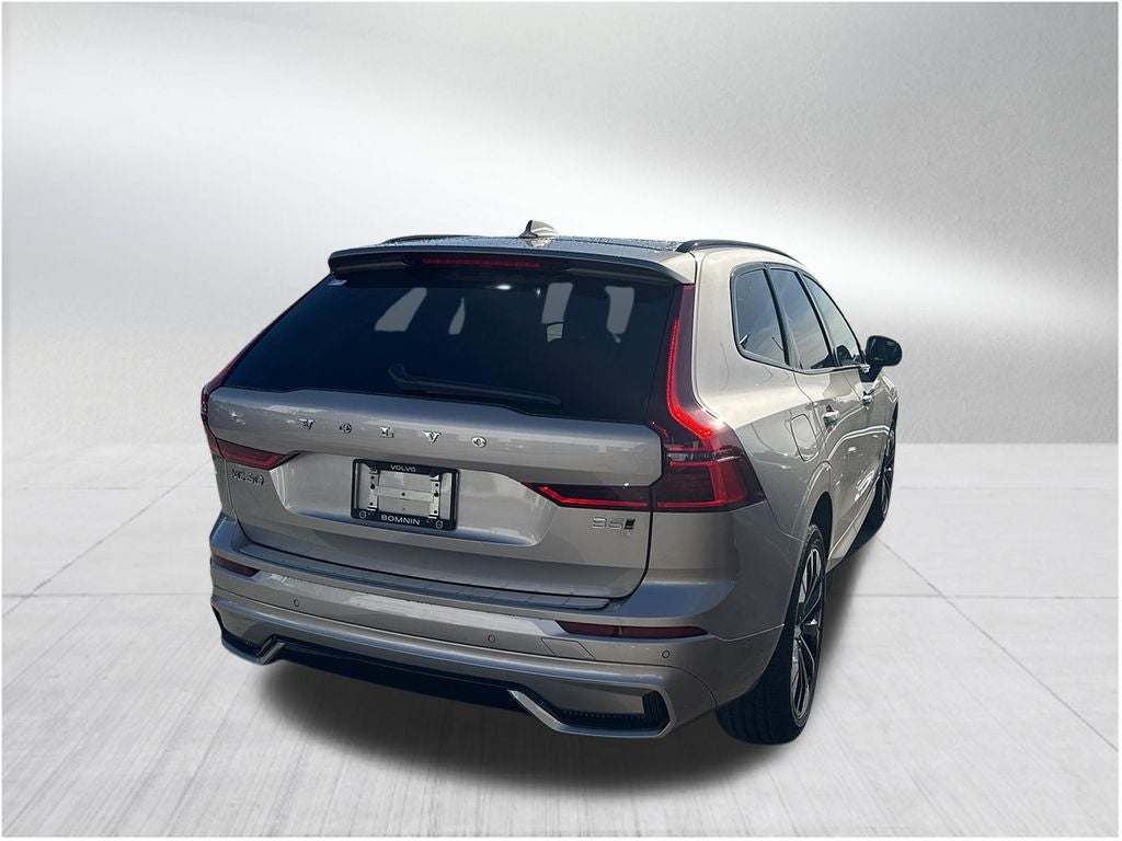 2026 Volvo XC60 B5 Plus