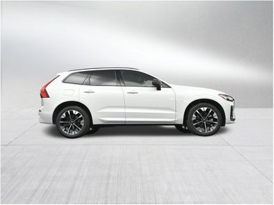 2026 Volvo XC60 B5 Plus