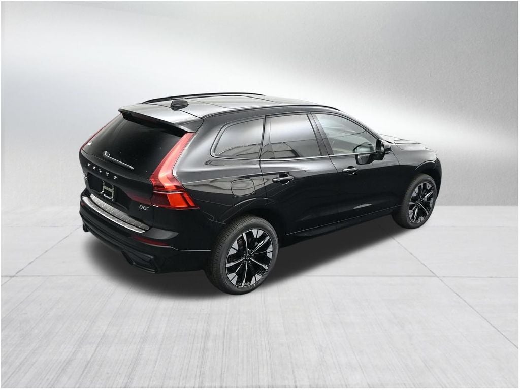 2026 Volvo XC60 B5 Plus
