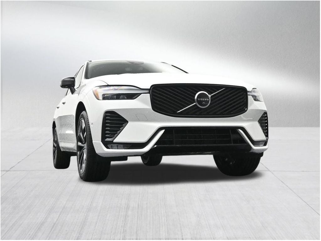 2026 Volvo XC60 B5 Plus