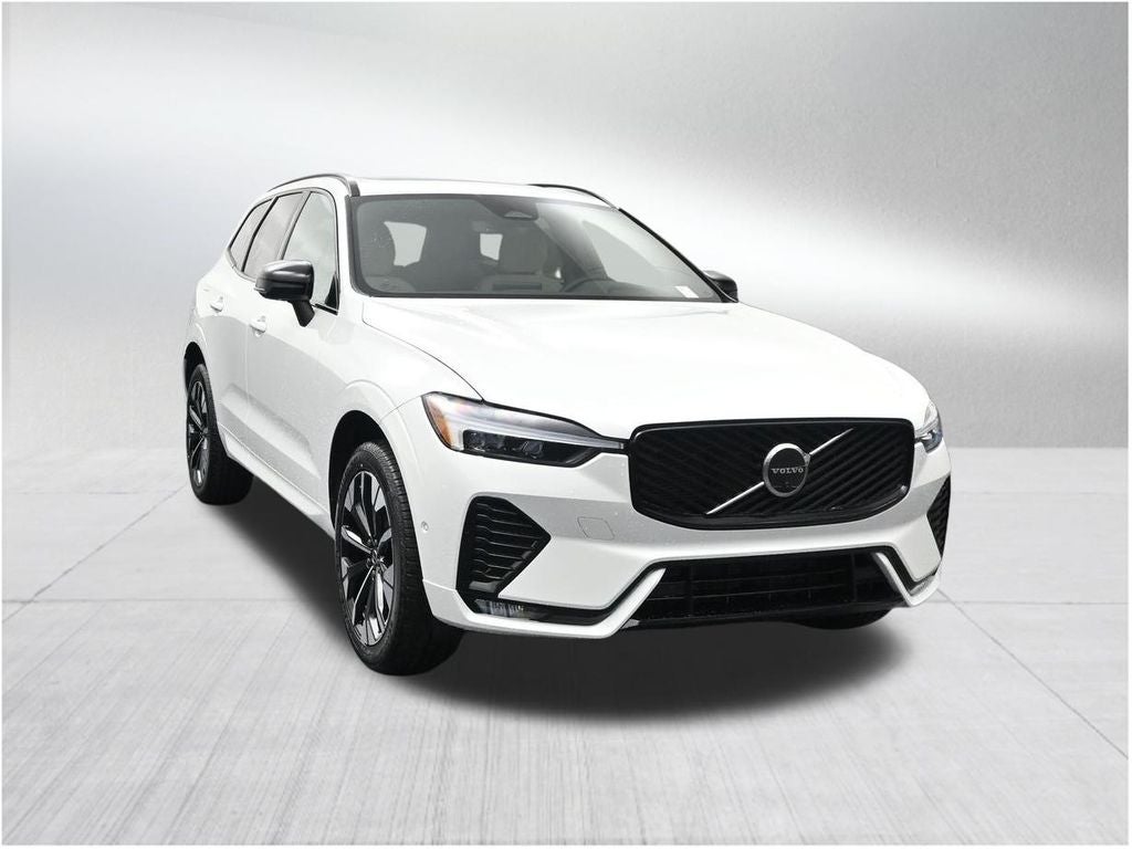 2026 Volvo XC60 B5 Plus