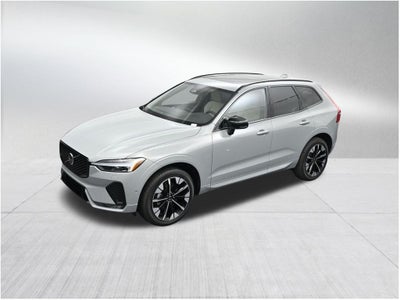 2026 Volvo XC60 B5 Plus