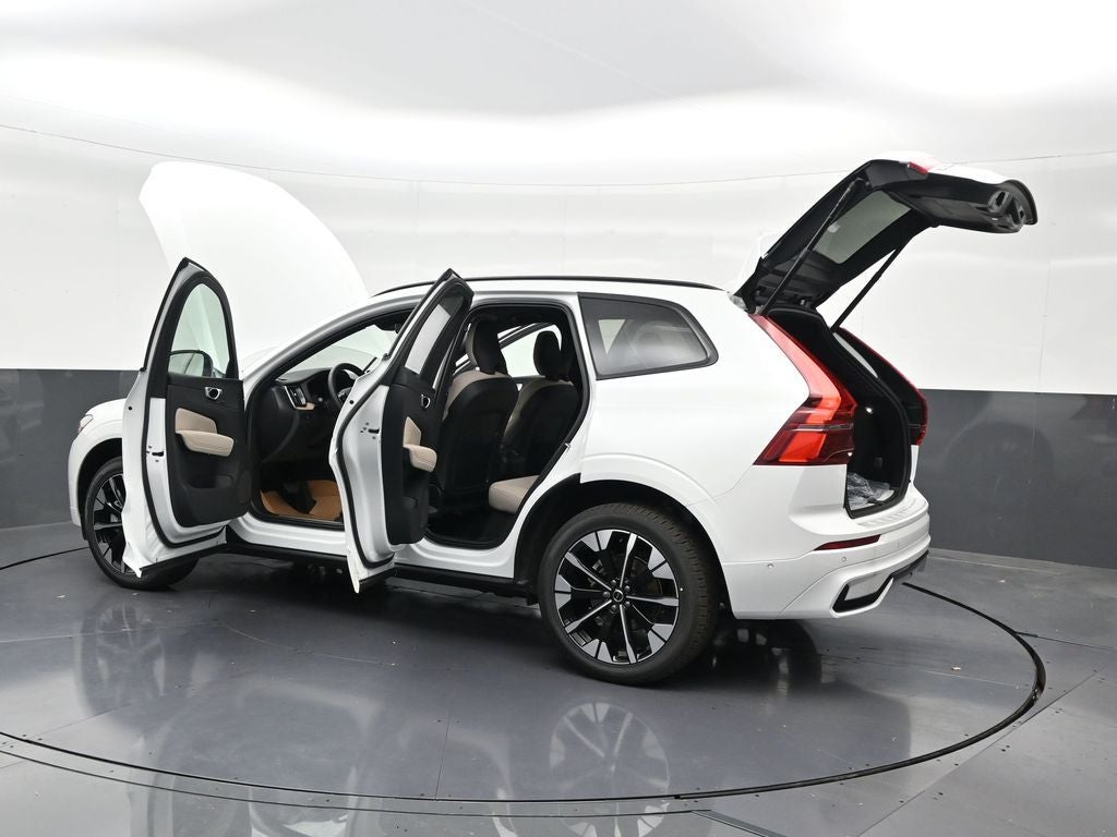 2026 Volvo XC60 B5 Plus